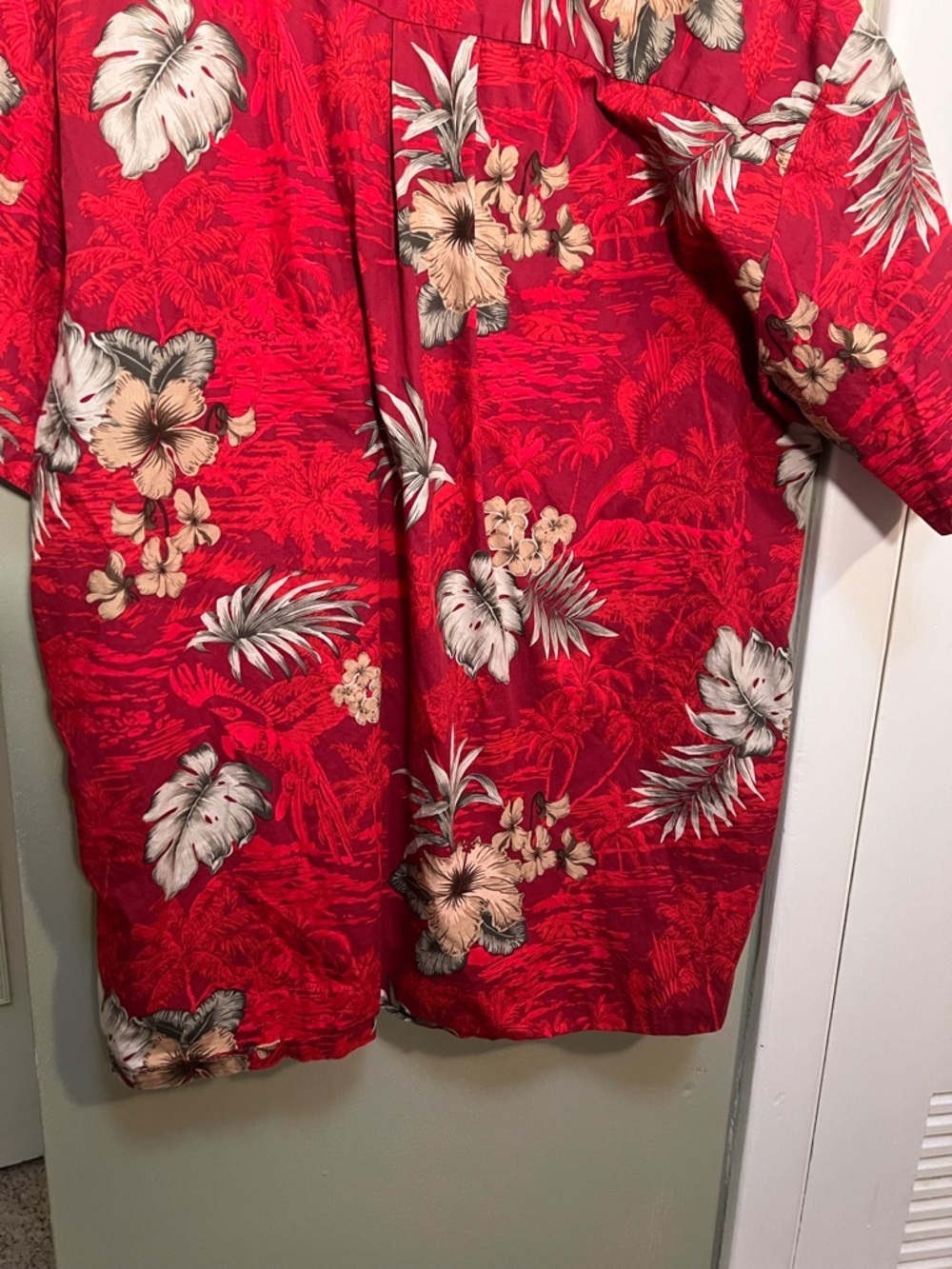 Hard Rock Cafe Destin Mens XL Red Tropical Hibiscus Hawaiian Button Up Shirt - Picture 7 of 9